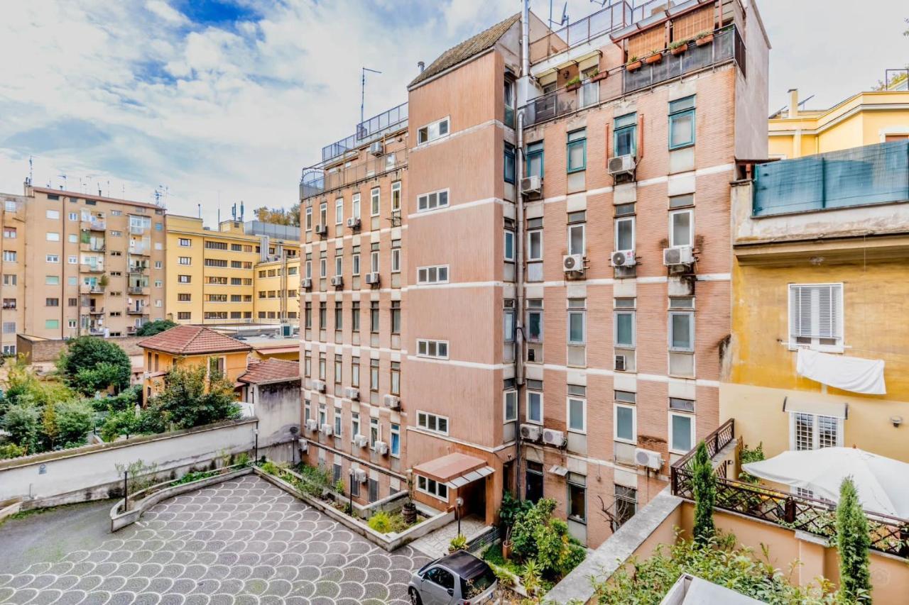 B&B Trastevere 94 Рим Экстерьер фото